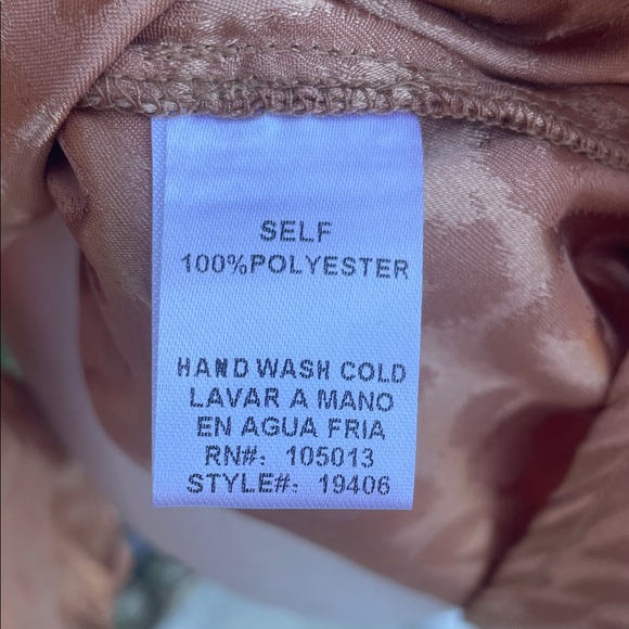 Savanna Jane Metallic Leopard Print Blouse in Coral/Copper Toned - Picture 7 of 10